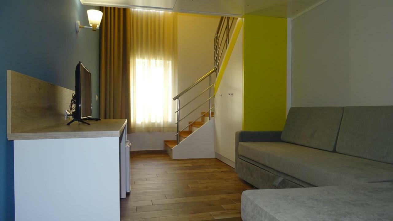 Bistrica Hotel Sarandë Eksteriør bilde
