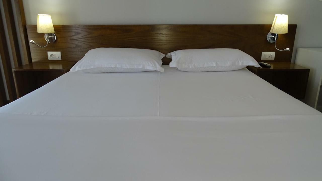 Bistrica Hotel Sarandë Eksteriør bilde